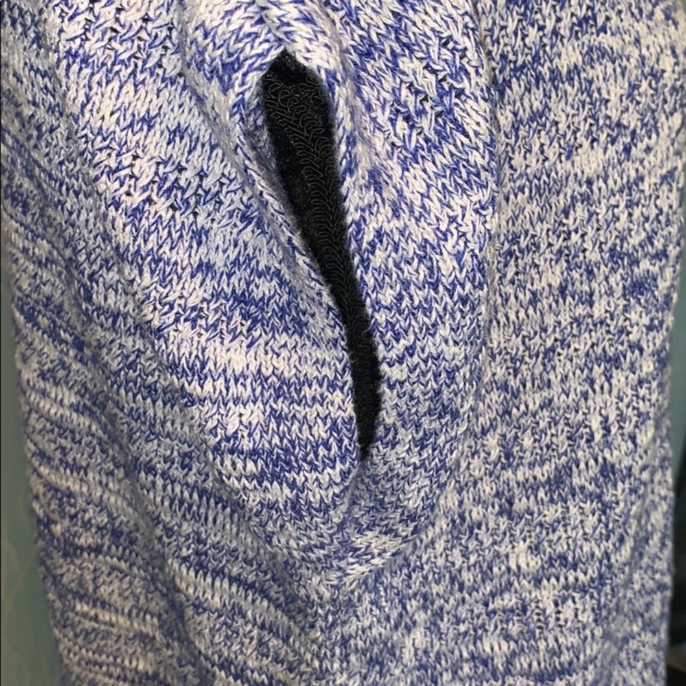 Gap Sweater - Picture 3 of 5
